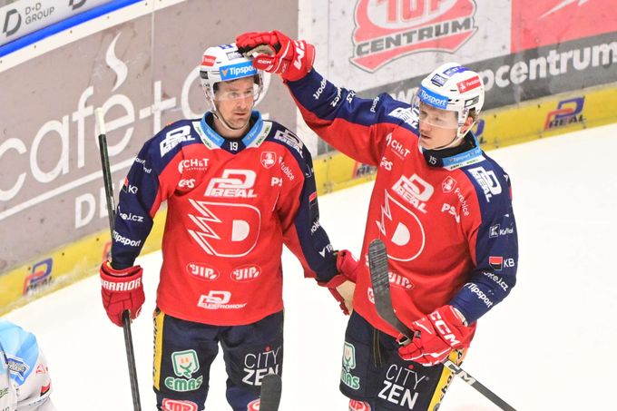 ONLINE: Dynamo blízko v Litvínově k zisku Poháru, Sparta skórovala po 6 sekundách ONLINE: Dynamo blízko v Litvínově k zisku Poháru, Sparta skórovala po 6 sekundách