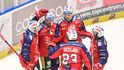 Pardubičtí hokejisté se radují z gólu proti Kometě