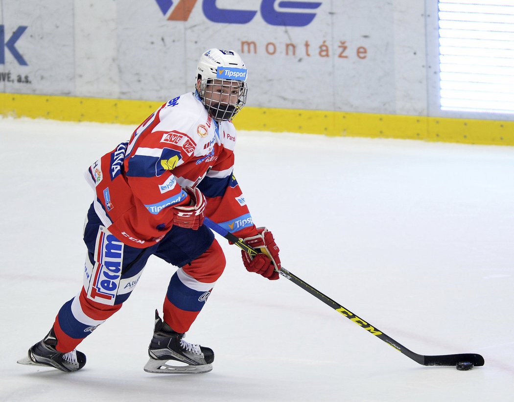 Šestnáctiletý Filip Zadina si zahrál za Pardubice