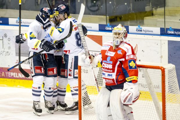 Brankář Kristan musel přihlížet libereckým oslavám Brankář Kristan musel přihlížet libereckým oslavám