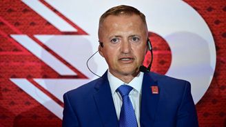 Developerova přihrávka na politický gól: Pardubice riskují, že naletí na hokejové pozlátko Developerova přihrávka na politický gól: Pardubice riskují, že naletí na hokejové pozlátko