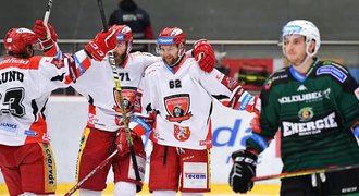 SESTŘIH: Hradec - Vary 3:1. Růžičkův tým načal předkolo vítězně