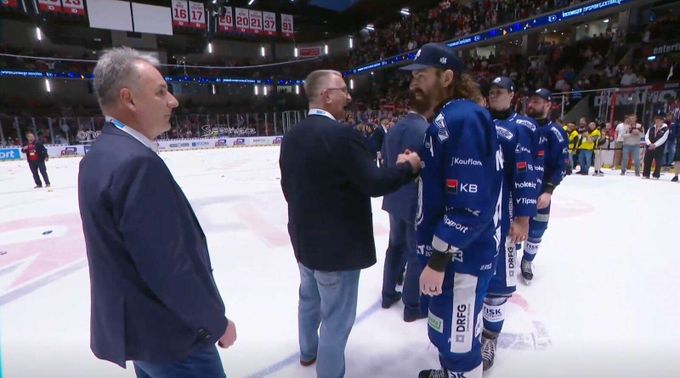 Třeba Zábranský šéfy Ligy mistrů vyprovokuje k činům. Jeden detail: Toho pána zná… Třeba Zábranský šéfy Ligy mistrů vyprovokuje k činům. Jeden detail: Toho pána zná…