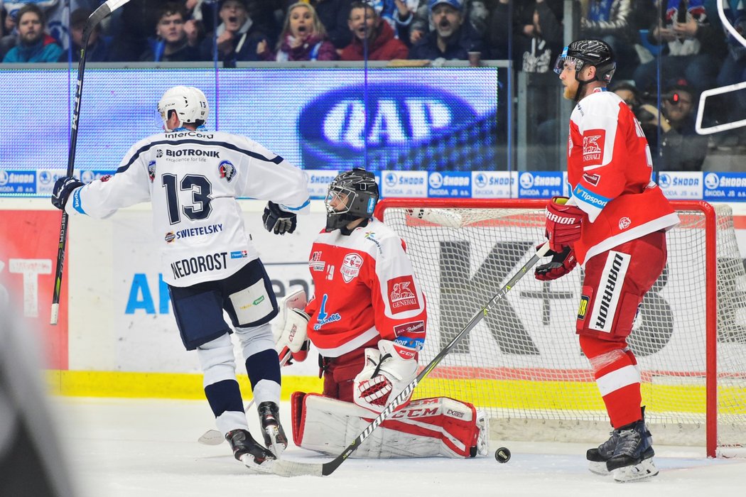 Zkušený plzeňský Indián Václav Nedorost se raduje z překonání Jan Lukáše z Olomouce