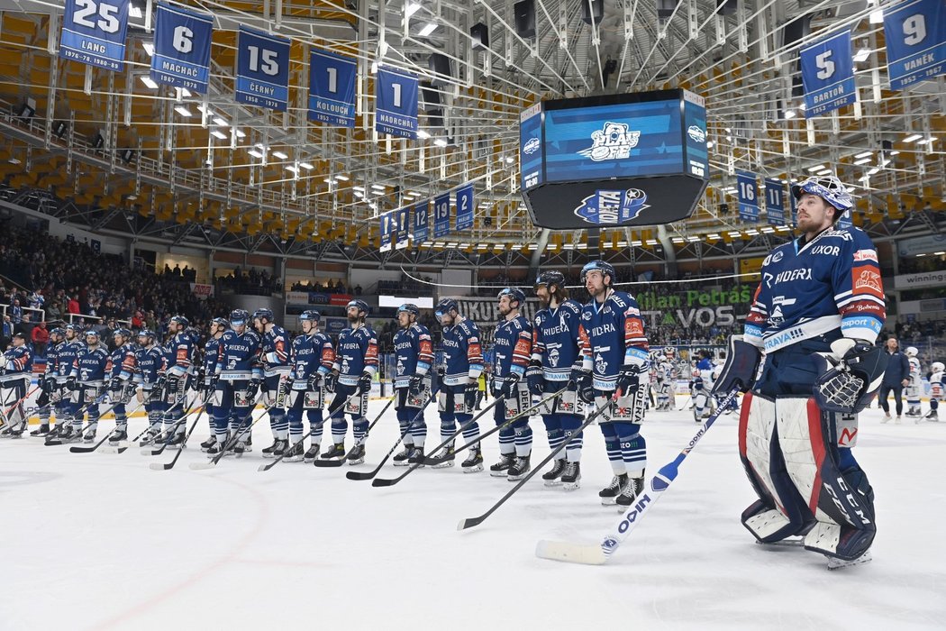 Vítkovičtí hokejisté oslavují postup do semifinále play off