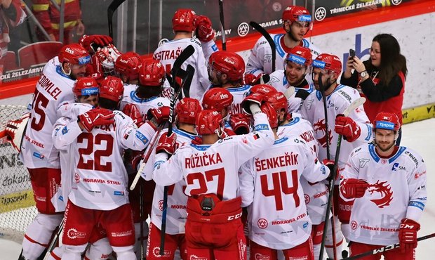 Třinec - Motor 2:0. Obrat nevyšel. Oceláři v semifinále, vyzvou Spartu