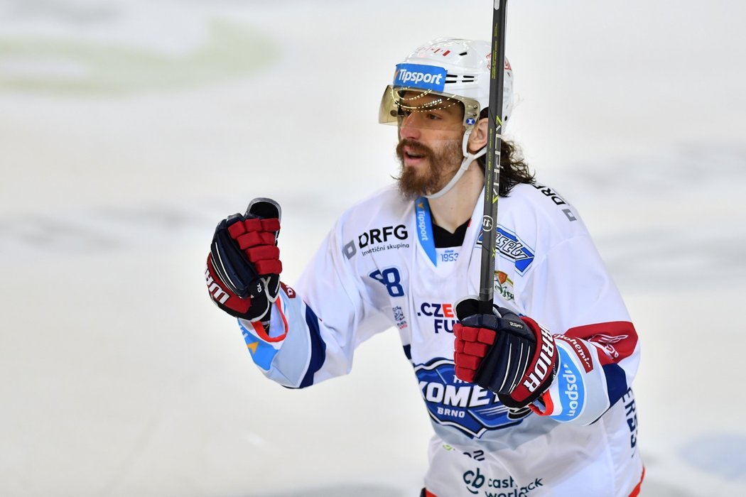 Peter Mueller rozhodl o třetí výhře Komety ve čtvrtfinále proti Mountfieldu HK, v 54. minutě proměnil trestné střílení