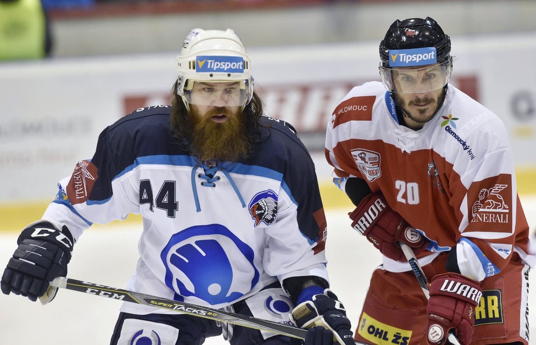 Plzeňský forvard Ryan Hollweg pomohl svému týmu jedním gólem ve třetím čtvrtfinále na ledě Olomouce