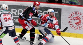 SESTŘIH: Třinec - Pardubice 4:1. Druhý triumf Ocelářů řídil Polanský