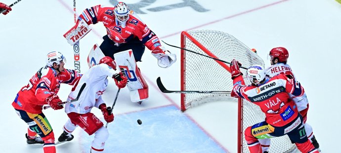 ONLINE: Pardubice - Třinec. Páté finále. Koho bude dělit krok k titulu?