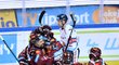 Hokejisté Sparty se radují z gólu během utkání třetího předkola proti Vítkovicím
