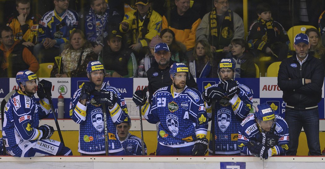 Zklamaní hokejisté Komety v prvním semifinále extraligy v Litvínově, kde prohráli 2:3