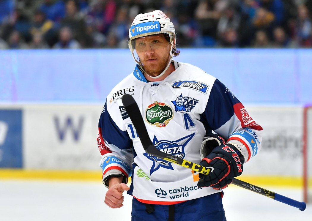 Brněnský kapitán Martin Erat během druhého duelu semifinále proti Plzni