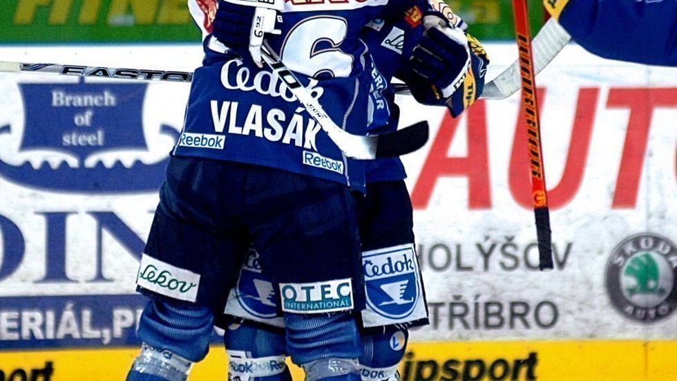 Tomáš Vlasák tiskne Martina Straku
