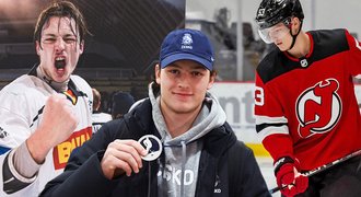 Hauser (19) se rve o áčko Sparty: skok ke chlapům, kemp NHL posunul hlavu