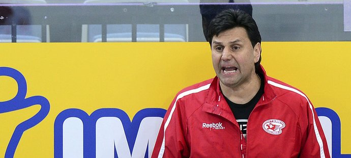 Devět nováčků zařadil staronový trenér českých hokejistů Vladimír Růžička do kádru pro začátek přípravy na mistrovství světa a dvojutkání s Dánskem v Euro Hockey Challenge