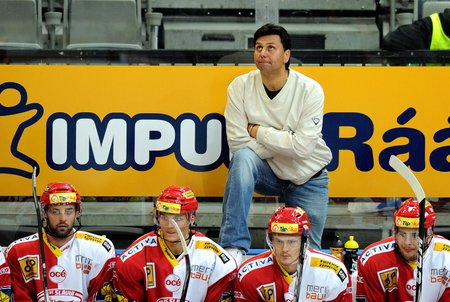 Pro Vladimíra Růžičku by mohla být možnost trénovat KHL v Praze velkou výzvou. Opustí ale kvůli tomu Slavii?
