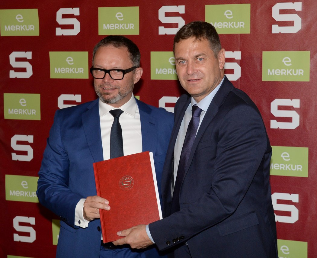 Boss Sparty Praha Petr Bříza podepsal spolupráci s rakouskou pojišťovnou Merkur