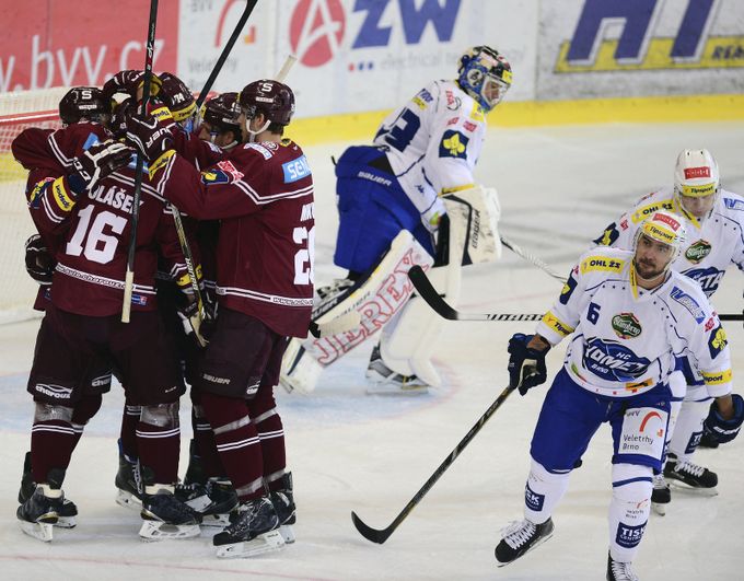 SESTŘIHY: Ostuda jako Brno! Sparta rozdrtila Kometu, Zlín zase padl SESTŘIHY: Ostuda jako Brno! Sparta rozdrtila Kometu, Zlín zase padl