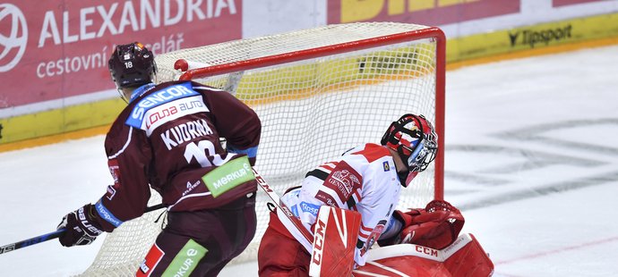 Takhle zvýšil Andrej Kudrna na 4:0