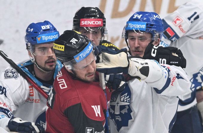 ONLINE: Sparta hraje odvetu s Kladnem. V Třinci je opět vyrovnáno, Kometa - Motor 0:1 ONLINE: Sparta hraje odvetu s Kladnem. V Třinci je opět vyrovnáno, Kometa - Motor 0:1