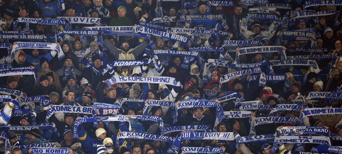 Fanoušci Komety a Sparty vyprodali stadion za Lužánkami