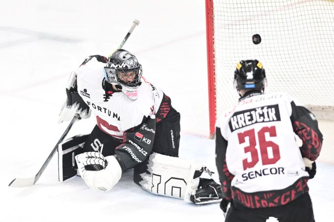 Kovář zářil i bavil: Místo vzduchu jsem se nadechl bramboráků. Proč podepsal Spartě? Kovář zářil i bavil: Místo vzduchu jsem se nadechl bramboráků. Proč podepsal Spartě?
