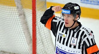 Nominace rozhodčích na MS v hokeji: poprvé jede Šír, s ním další dva Češi