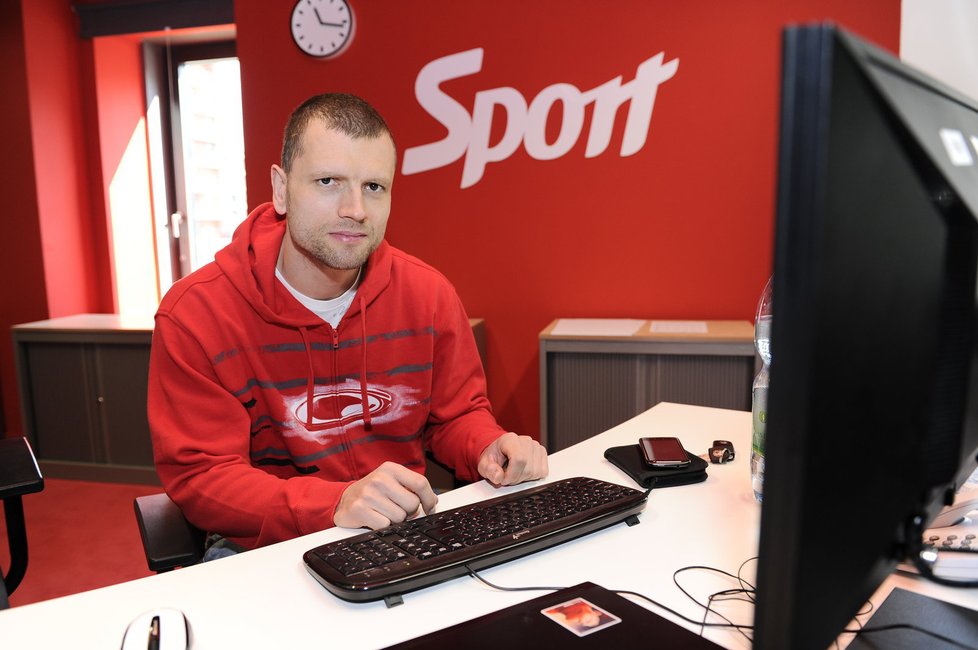 Michal Broš dorazil na online rozhovor se čtenáři iSport.cz do redakce