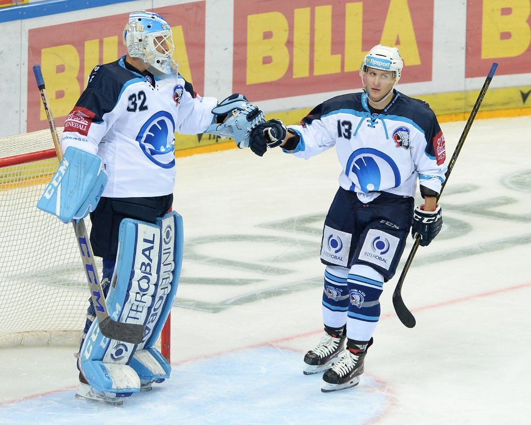 Střelec úvodního plzeňského gólu proti Spartě Jan Schleiss přijel oslavit gól k Miroslavu Svobodovi