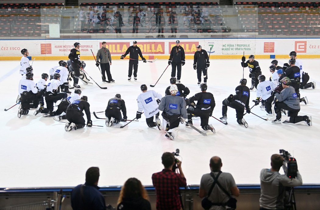 Trenéři Sparty zleva: Petr Přikryl, Jaroslav Hlinka, Pavel Patera, Patrik Martinec