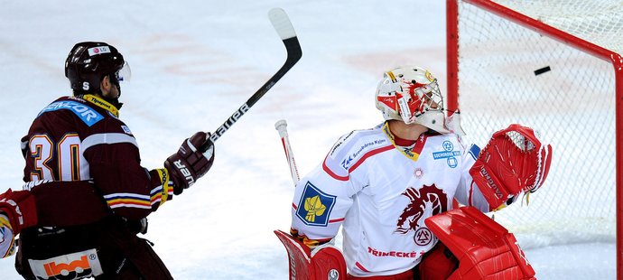 Tomáš Rachůnek teď bude střílet góly v KHL.