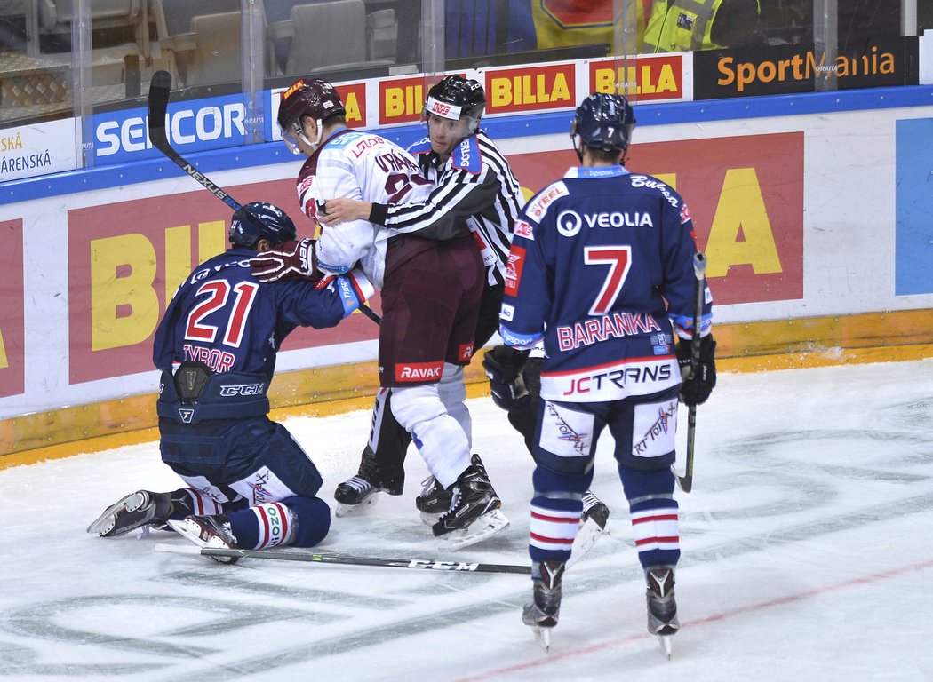 Petr Vrána se dostal do křížku s Radoslavem Tyborem