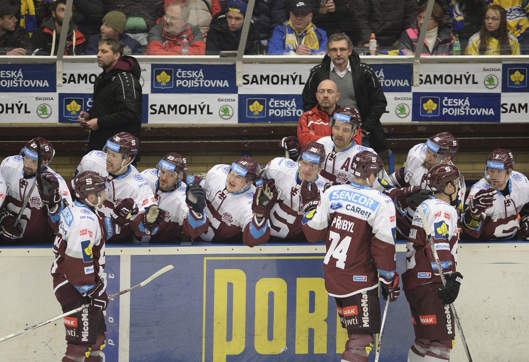 Hokejisté Sparty zvítězili ve třetím čtvrtfinále extraligy ve Zlíně 3:2