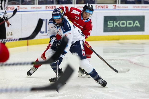 Tomáš Galvas v zápase s Olomoucí, z níž teprve nedávno přestoupil do Liberce Tomáš Galvas v zápase s Olomoucí, z níž teprve nedávno přestoupil do Liberce