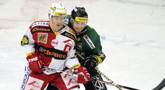 Utrápený Litvínov posiluje! Z KHL přichází Mikúš, kariéru obnoví Čutta