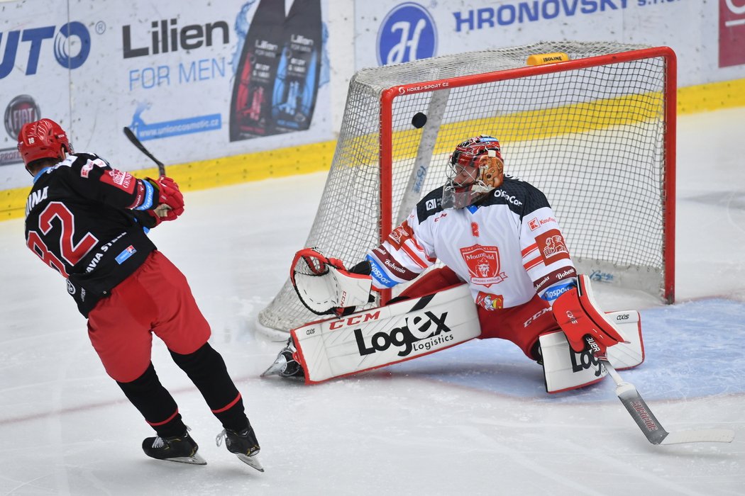 Posila z Detroitu Filip Zadina přispěl k debaklu Hradce 1:7 dvěma přesnými zásahy.