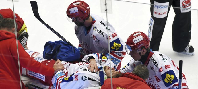 V nadstavbě proti Zlínu nemohli Oceláři počítat třeba se slovenským forvardem Jánem Sýkorou