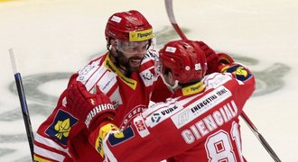 SESTŘIH: Třinec se v úvodu play off trápil, ale Boleslav zdolal 2:1