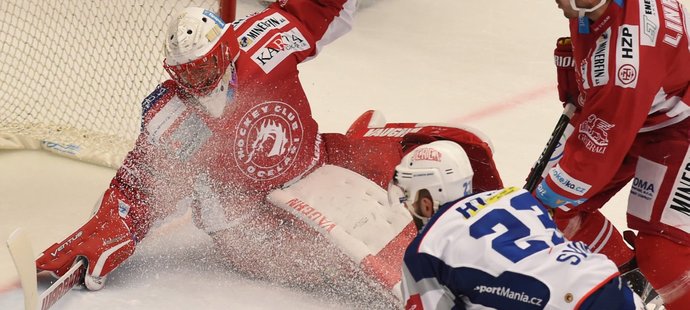 Šimon Hrubec předvedl proti Plzni fantastický zákrok v prodloužení (archivní foto)