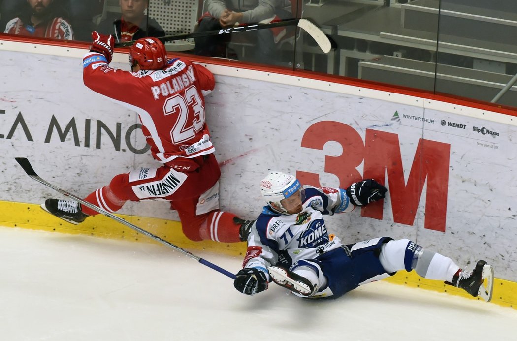 Třinec hostí ve šlágru 14. kola vedoucí Kometu Brno