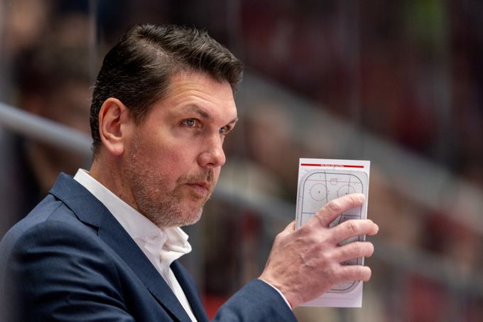 Kouč Třince Žabka nejen o změnách: Chceme být rovní. Co řekl k nominaci Kundrátka? Kouč Třince Žabka nejen o změnách: Chceme být rovní. Co řekl k nominaci Kundrátka?