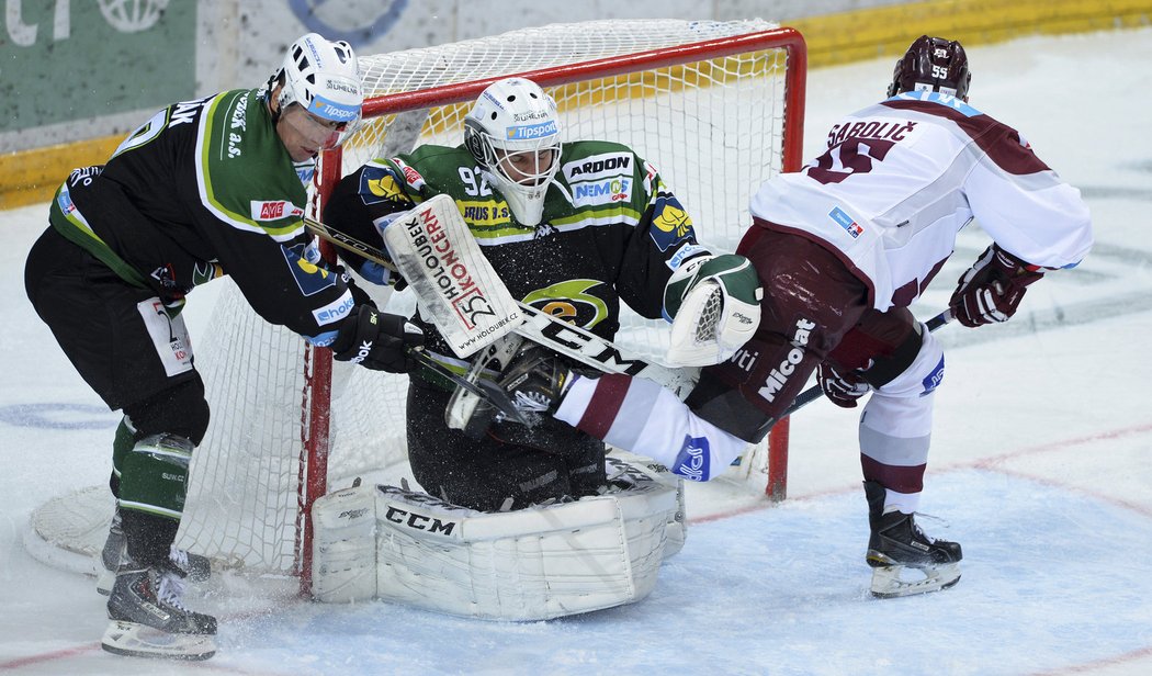 Hokejisté Sparty porazili Karlovy Vary na jejich ledě 5:3
