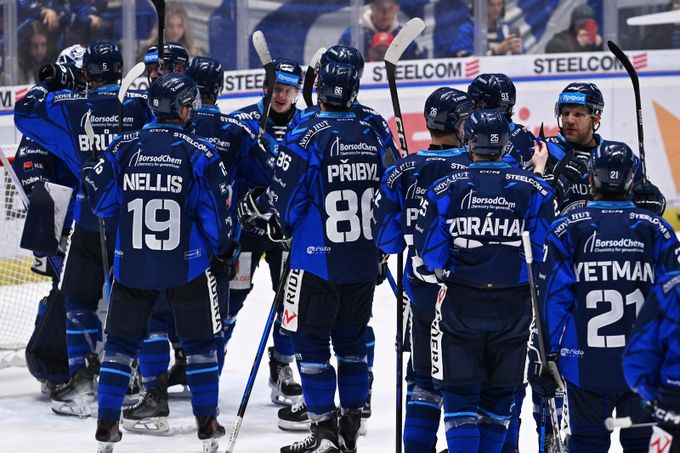 Krádež gólu Vítkovice nepoložila. Varaďa popsal, co mu řekli sudí. Vzpomenul i na Buffalo Krádež gólu Vítkovice nepoložila. Varaďa popsal, co mu řekli sudí. Vzpomenul i na Buffalo