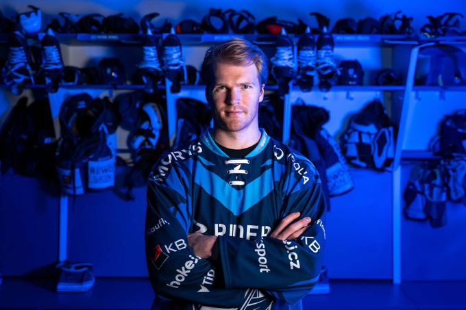 Syn legendy NHL zpět v Česku, upsal se Vítkovicím. Varaďa: Vnese vítěznou mentalitu Syn legendy NHL zpět v Česku, upsal se Vítkovicím. Varaďa: Vnese vítěznou mentalitu