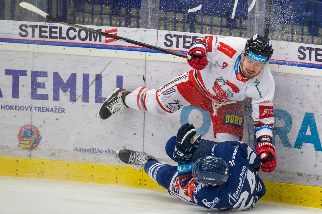 Duel Vítkovic s Olomoucí nabídl několik ostrých soubojů