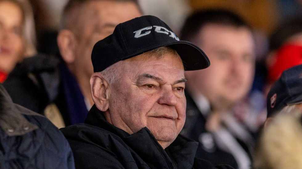 Vladimír Vůjtek sleduje utkání Vítkovic