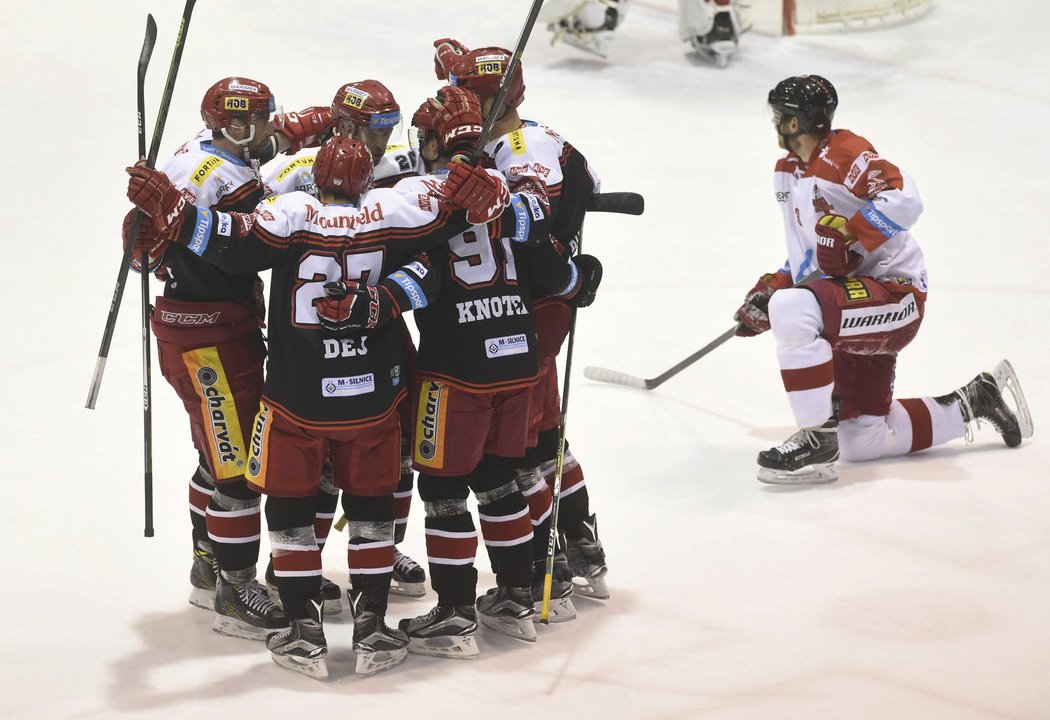 Hokejisté Hradce Králové se po výhře posunuli na třetí místo