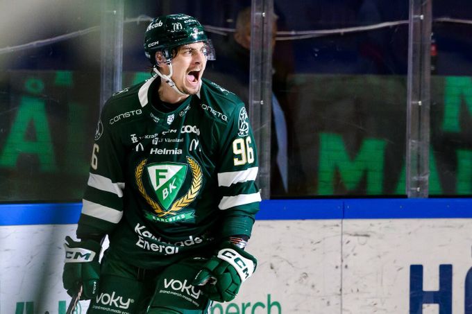 Tomášek odmítl Spartu. Mohl být nejlépe odměňovaným hráčem v historii. Mluví se o rivalovi Tomášek odmítl Spartu. Mohl být nejlépe odměňovaným hráčem v historii. Mluví se o rivalovi