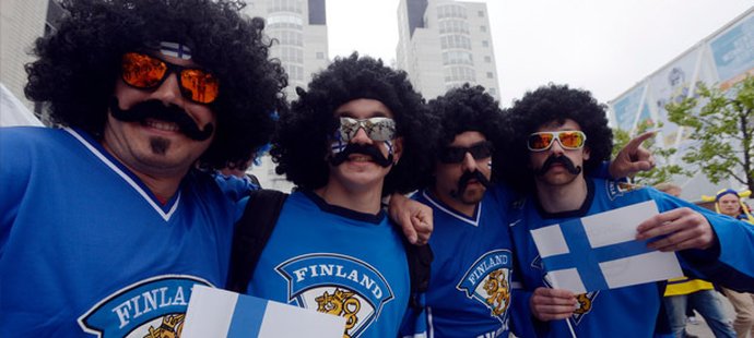 Finští fanoušci před sobotním semifinále proti Švédsku
